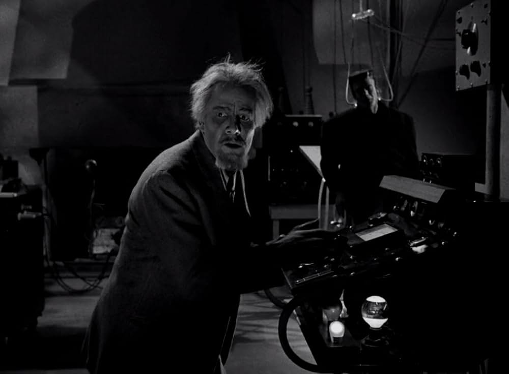 ドラキュラとせむし女の画像