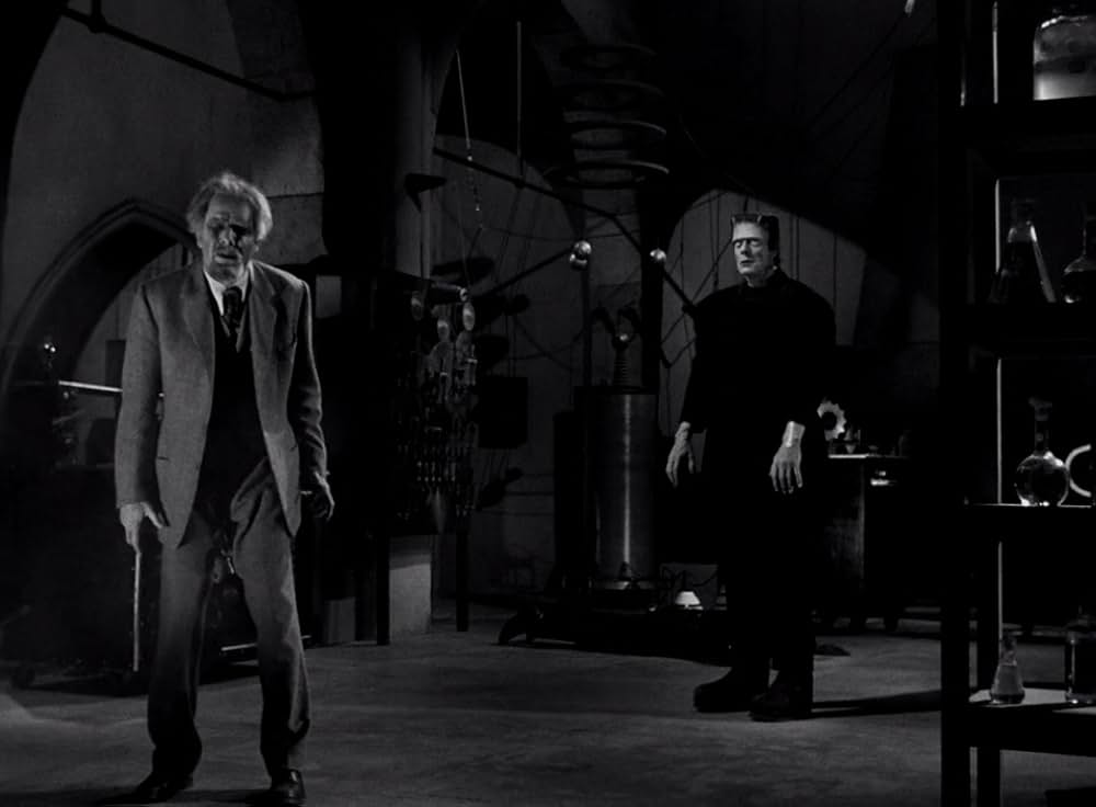 ドラキュラとせむし女の画像