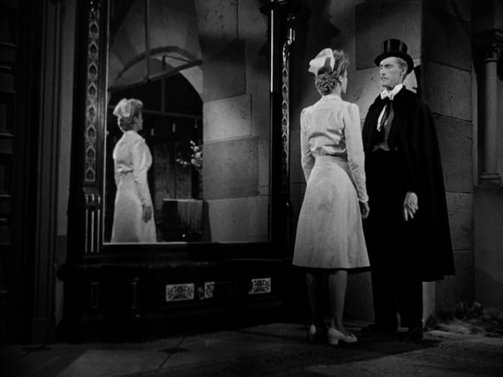 ドラキュラとせむし女の画像