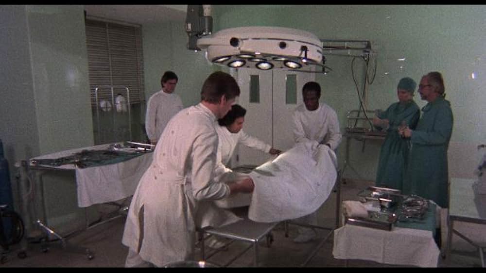 人間解剖島／ドクター・ブッチャーの画像