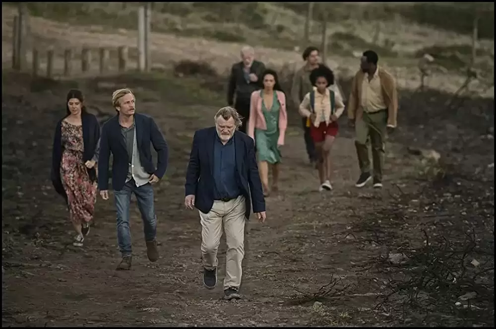 「ポルトガル、夏の終わり」マリサ・トメイ & アリヨン・バカーレ & ブレンダン・グリーソン & パスカル・グレゴリー & ビネット・ロビンソン & ジェレミー・レニエ & カルロト・コッタ & セニア・ナニュアの画像