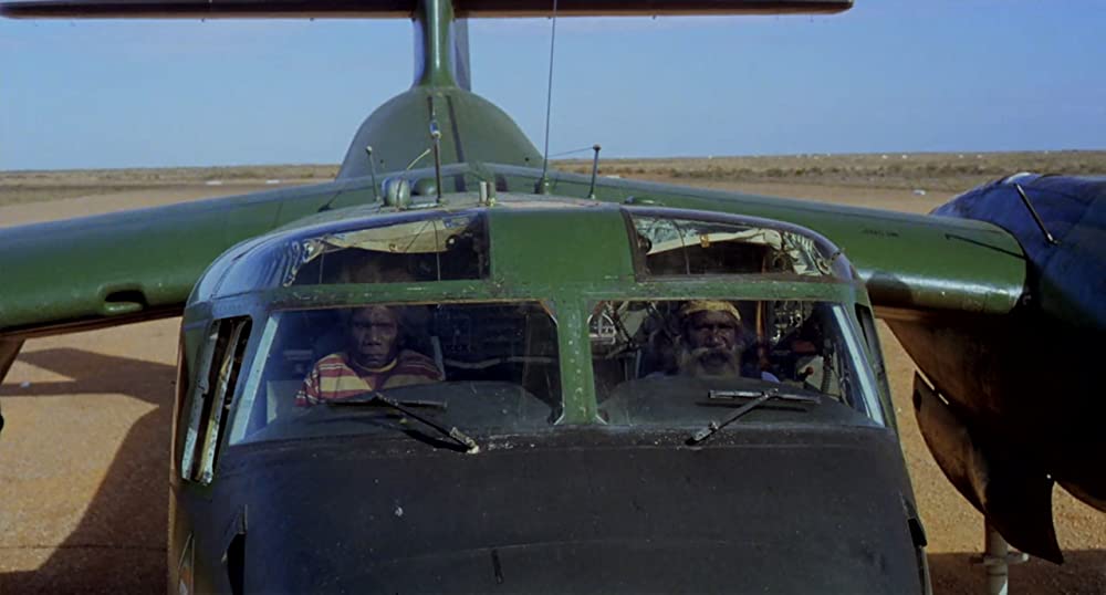 緑のアリが夢見るところの画像