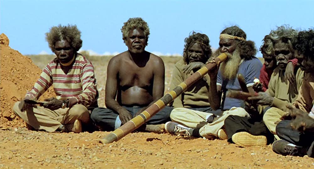 緑のアリが夢見るところの画像