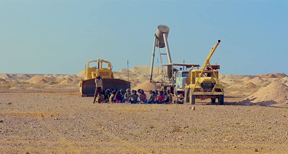 緑のアリが夢見るところの画像