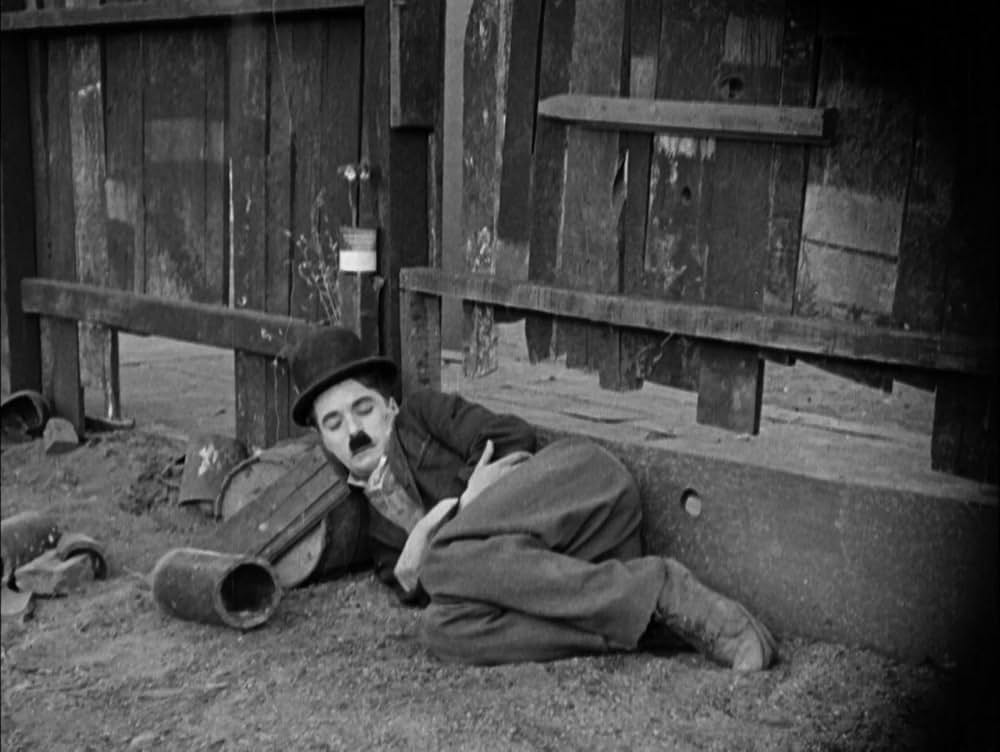 チャップリン・レヴューの画像