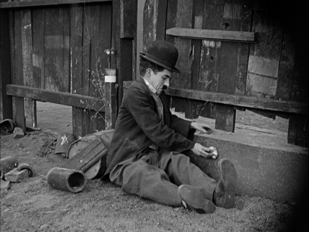 チャップリン・レヴューの画像