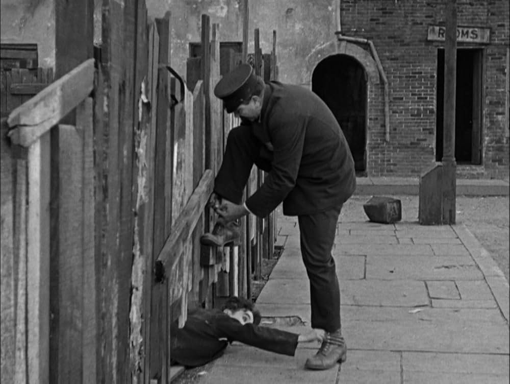 チャップリン・レヴューの画像