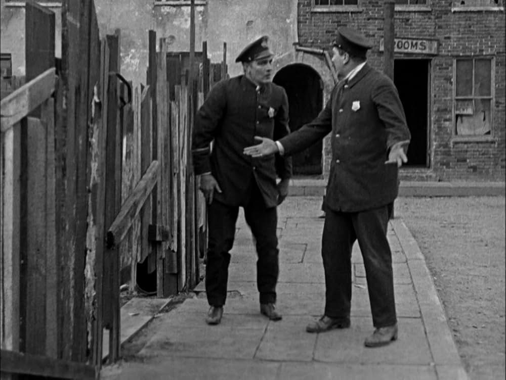 チャップリン・レヴューの画像