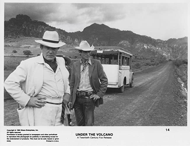 「火山のもとで」アンソニー・アンドリュース & アルバート・フィニーの画像