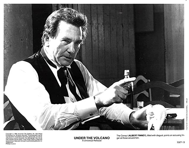 「火山のもとで」アルバート・フィニーの画像