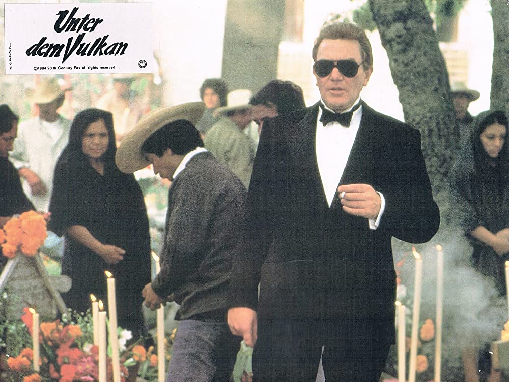 「火山のもとで」アルバート・フィニーの画像