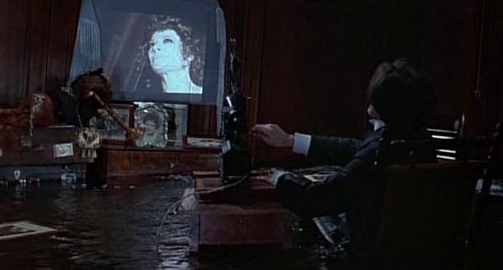 そして船は行くの画像