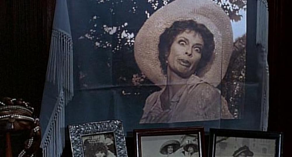 そして船は行くの画像