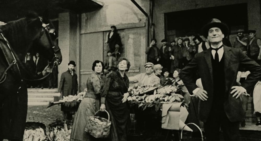 そして船は行くの画像