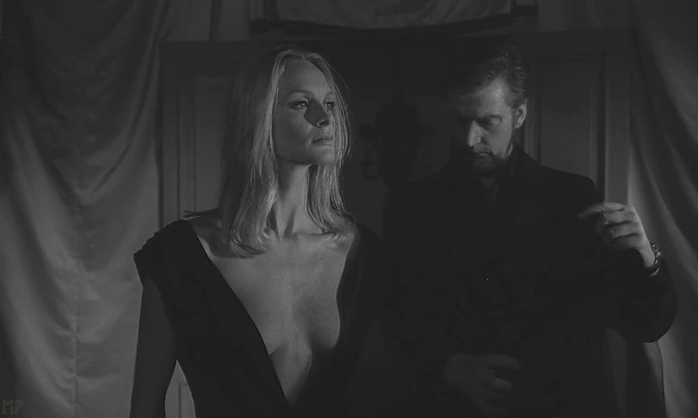 夜のたわむれの画像