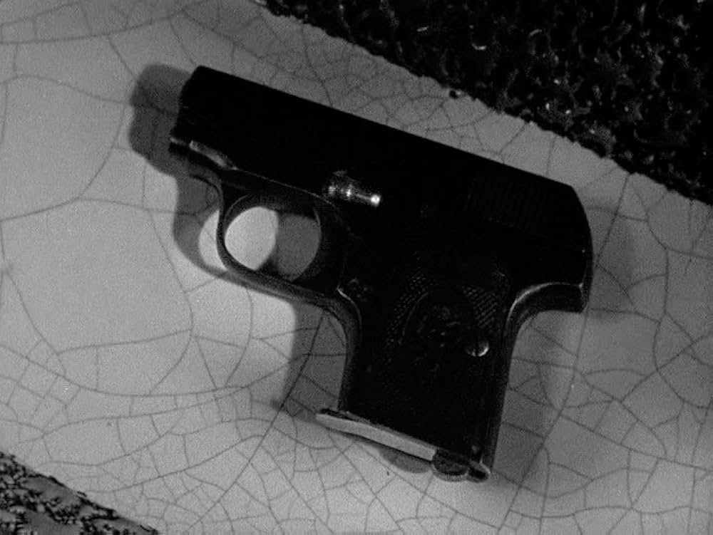 湖中の女の画像