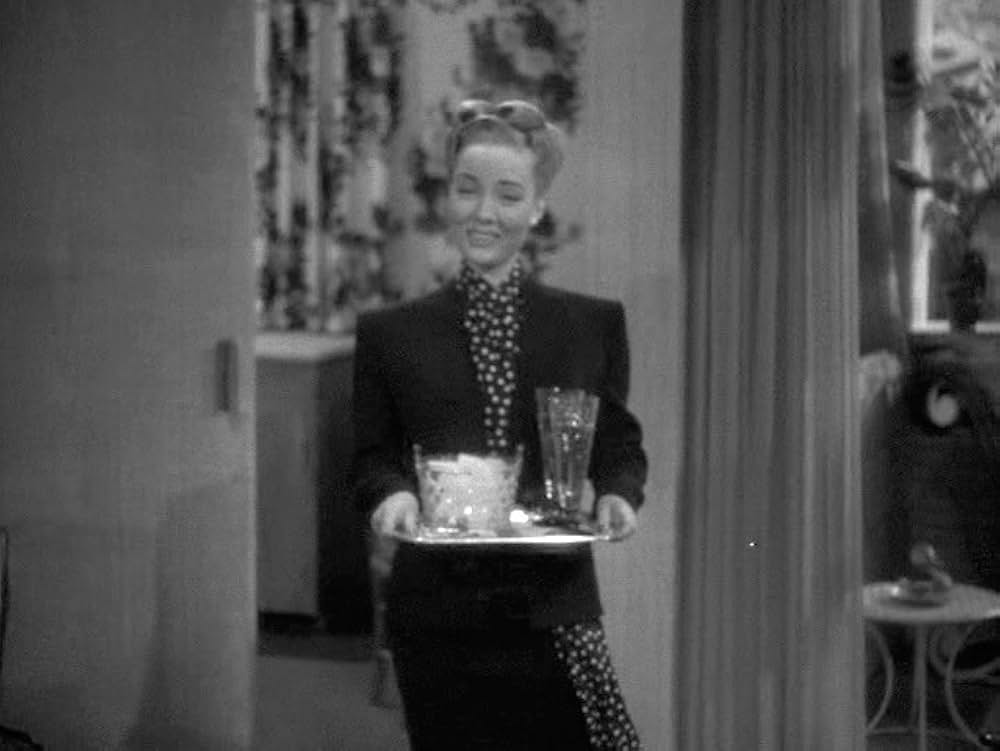 湖中の女の画像