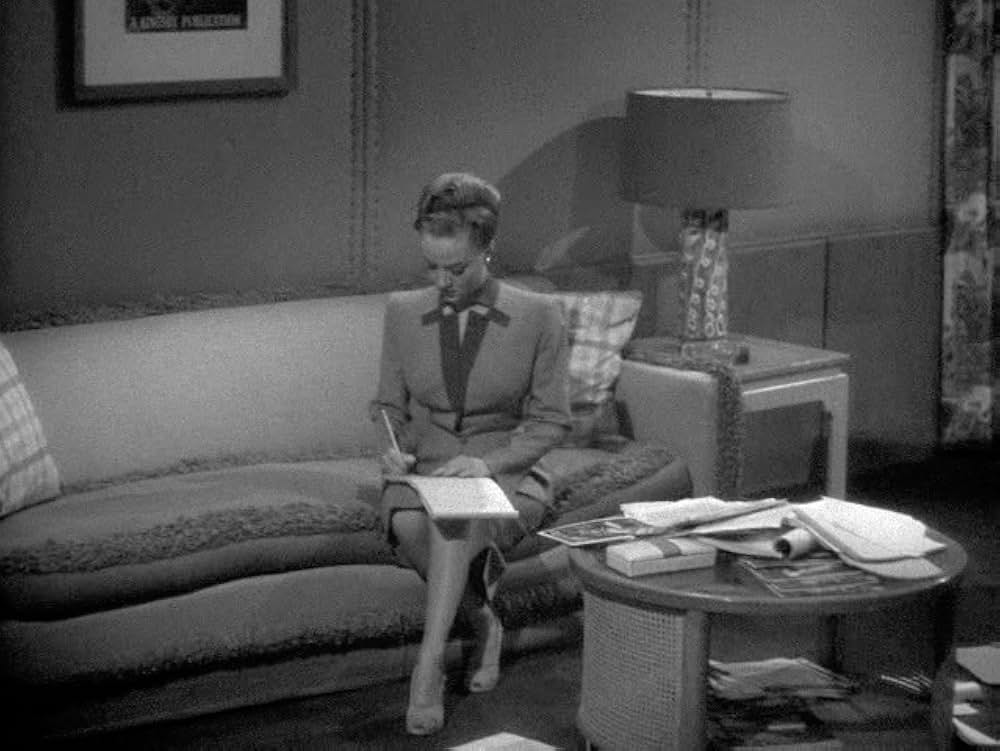 湖中の女の画像