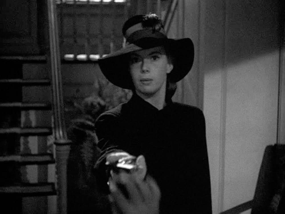 湖中の女の画像