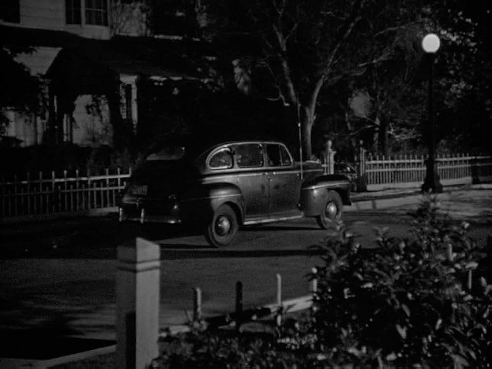 湖中の女の画像