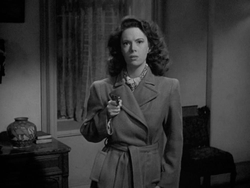 湖中の女の画像