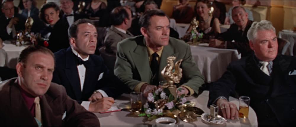 暗黒街の女の画像