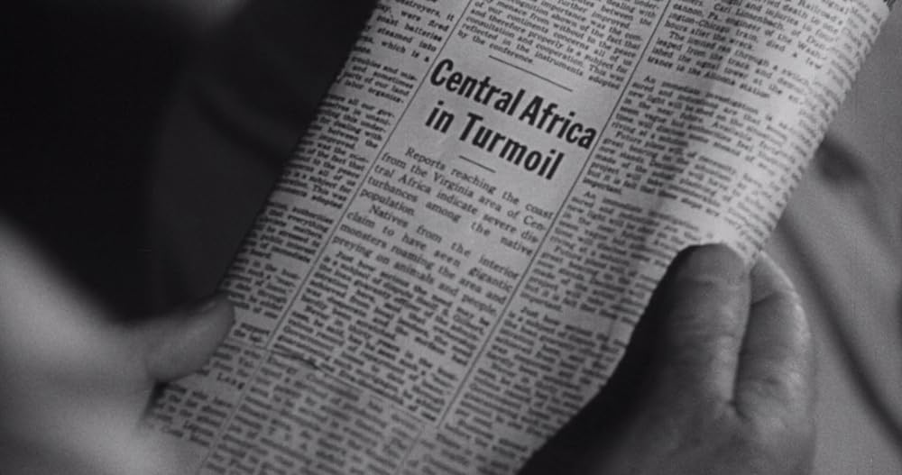 昆虫怪獣の襲来の画像