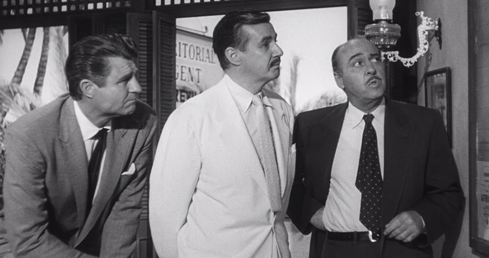 昆虫怪獣の襲来の画像