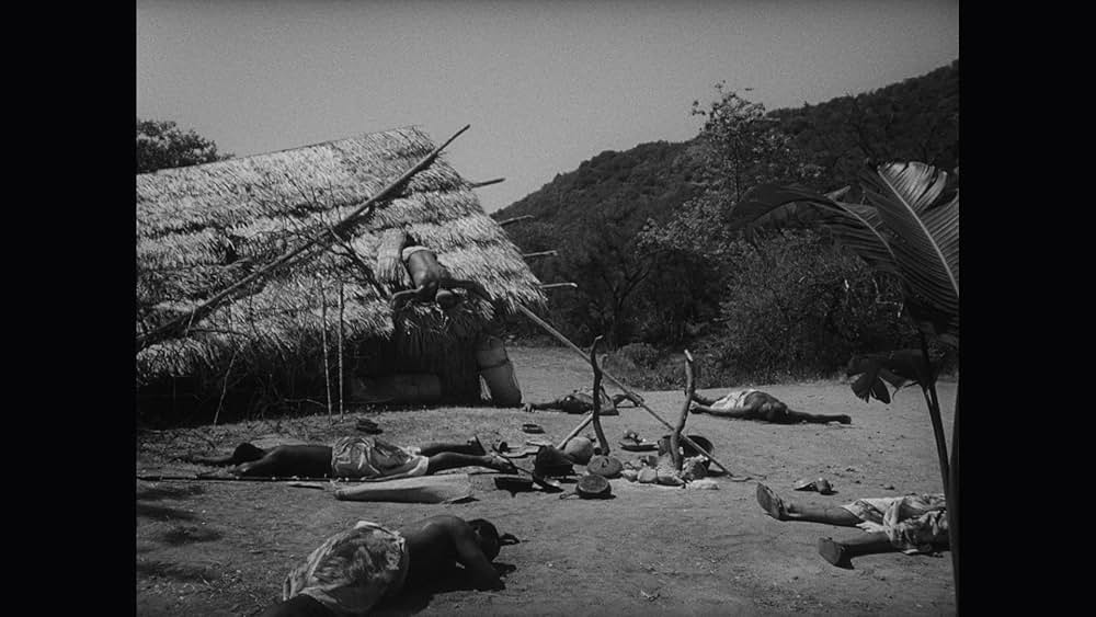 昆虫怪獣の襲来の画像