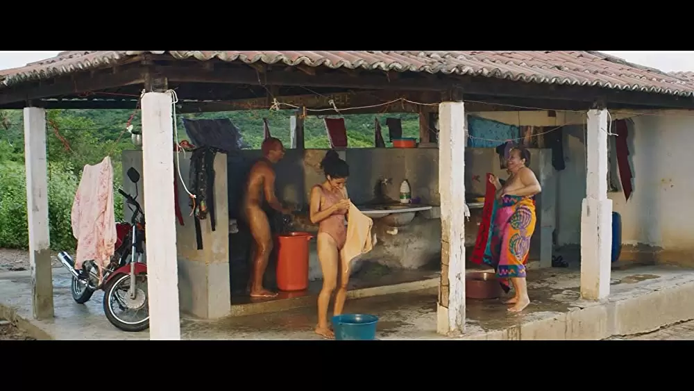 バクラウ 地図から消された村の画像