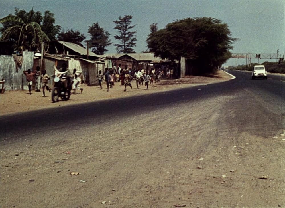 トゥキ・ブキ ハイエナの旅の画像