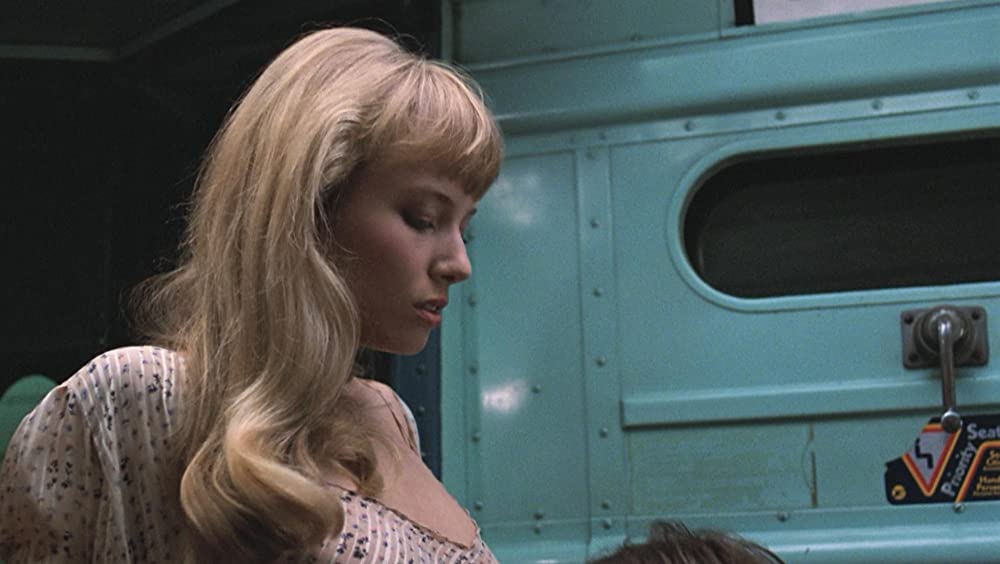 「卒業白書」レベッカ・デモーネイの画像