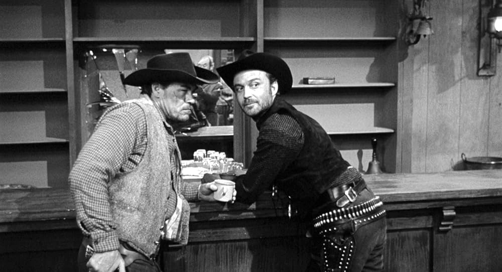 無法の拳銃の画像