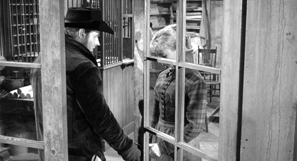 無法の拳銃の画像