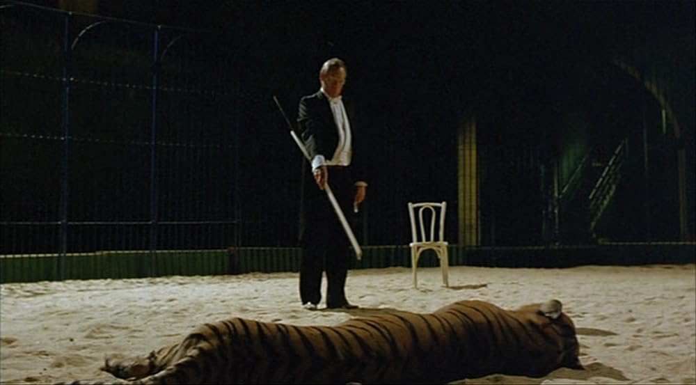 ロザリンとライオンの画像