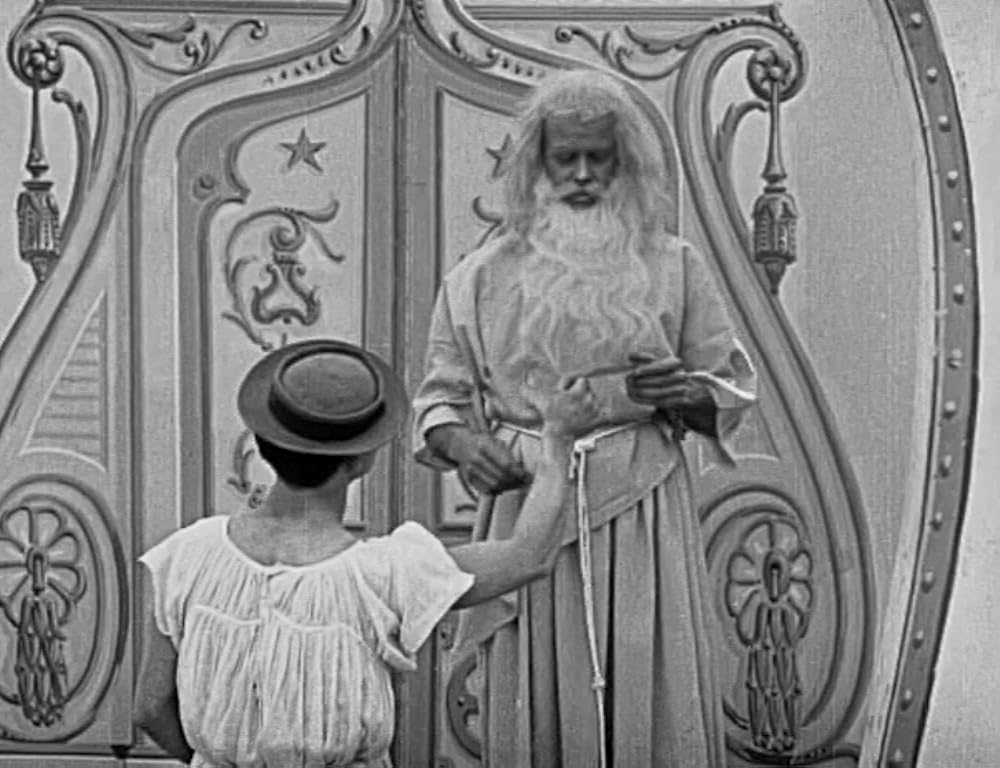 キートンの化物屋敷の画像