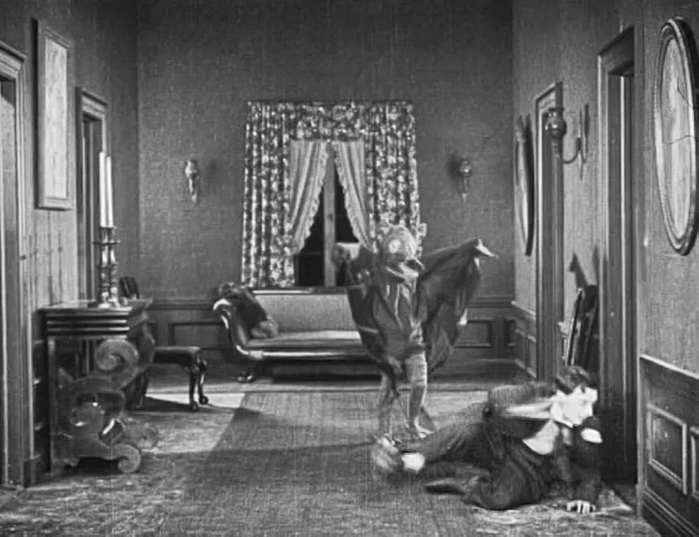 キートンの化物屋敷の画像