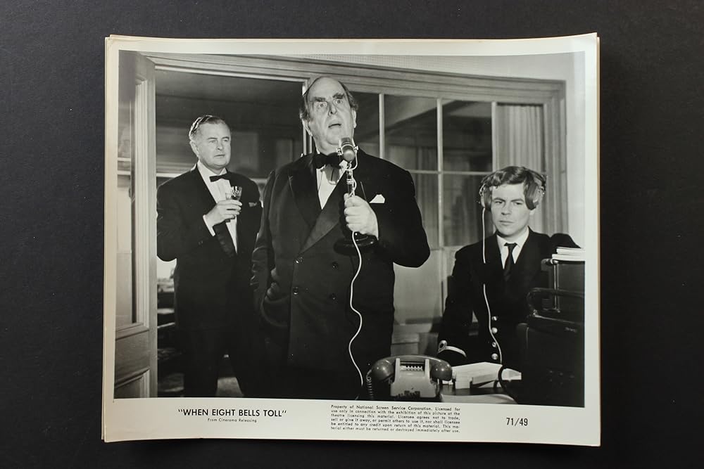 八点鐘が鳴るときの画像