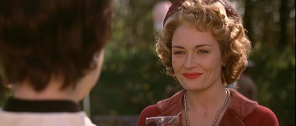 スカートの翼ひろげての写真