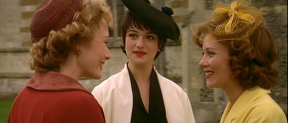 スカートの翼ひろげての画像