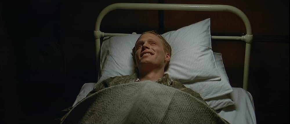 スカートの翼ひろげての画像