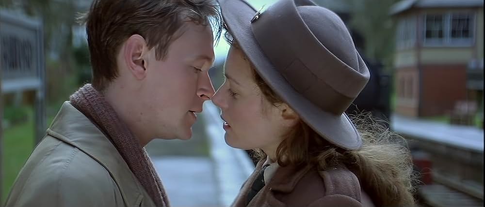 スカートの翼ひろげての画像