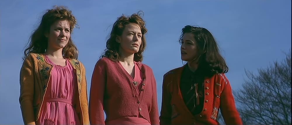 スカートの翼ひろげての画像