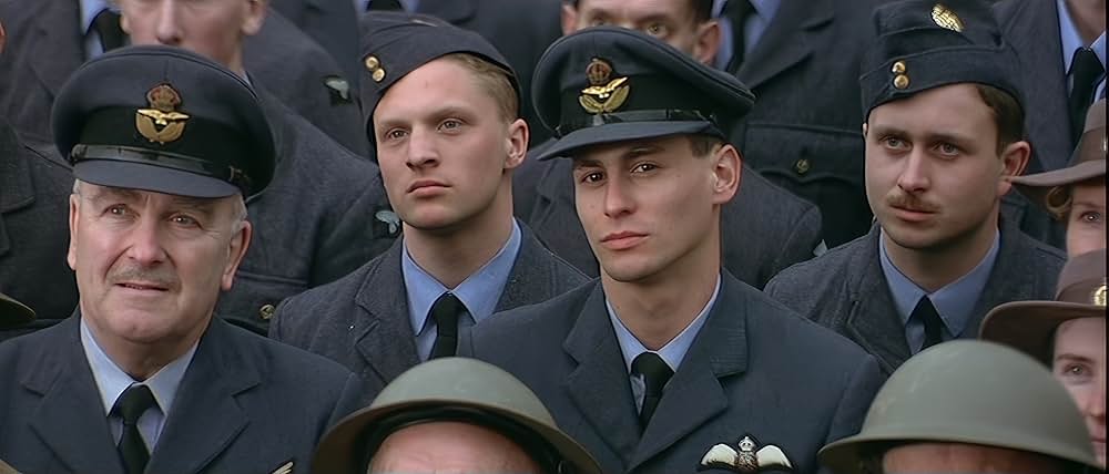 スカートの翼ひろげての画像