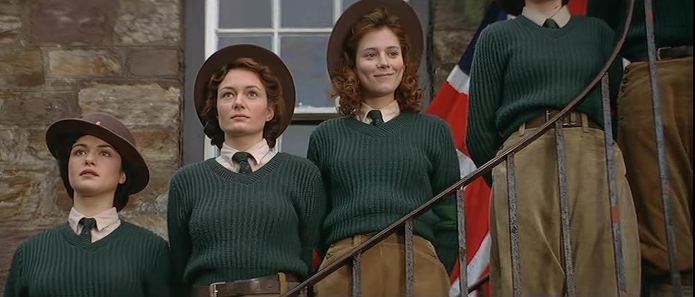 スカートの翼ひろげての画像