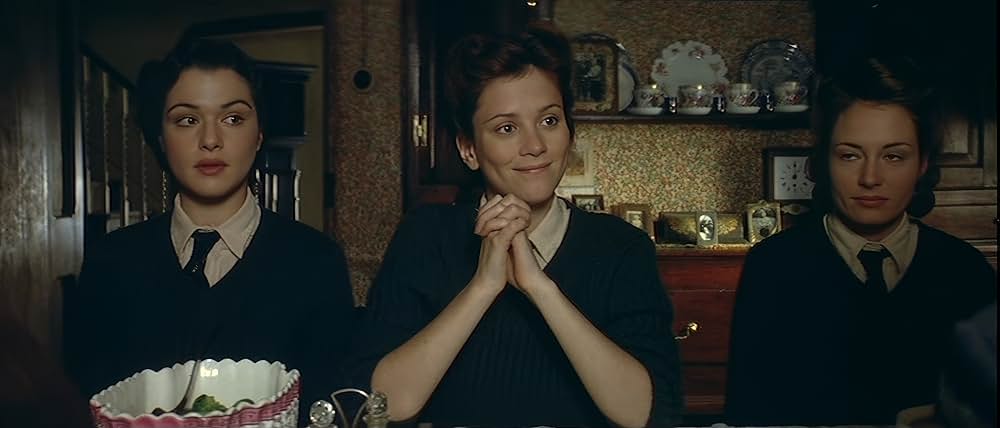 スカートの翼ひろげての画像