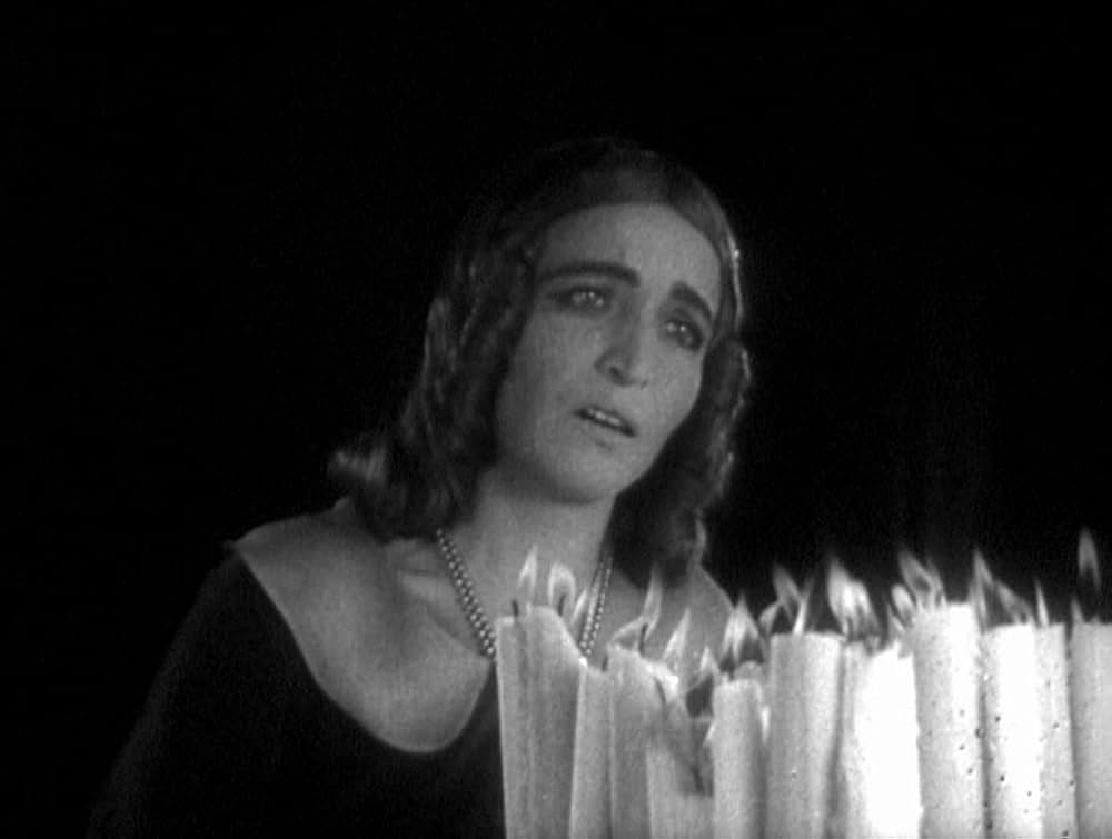 アッシャー家の末裔の画像