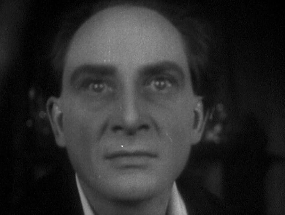 アッシャー家の末裔の画像