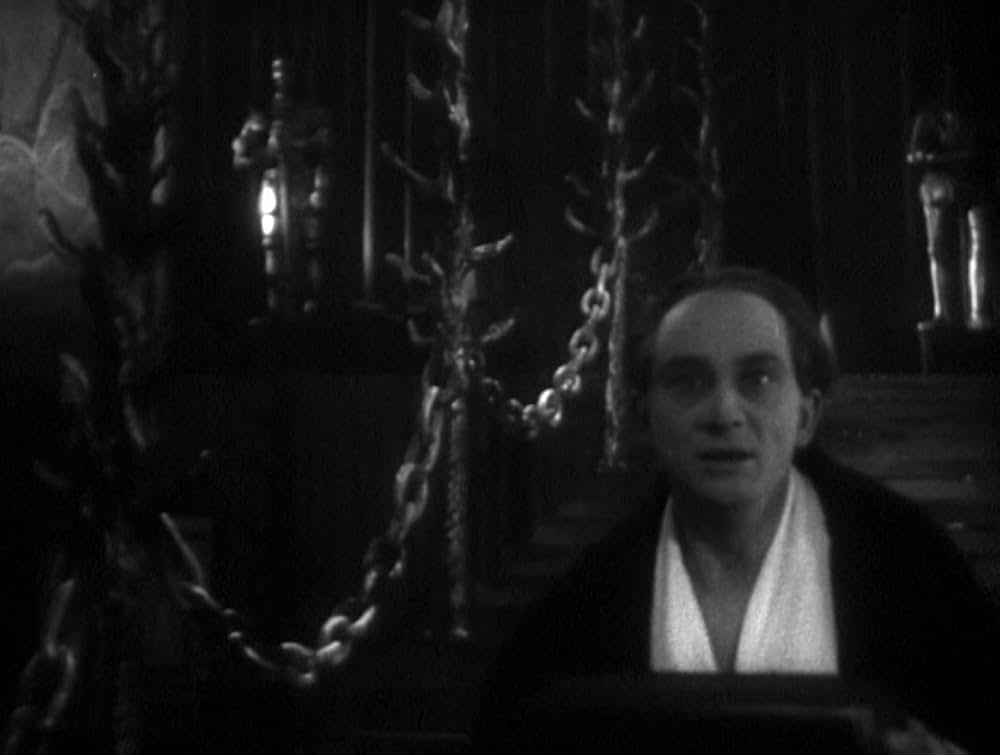 アッシャー家の末裔の画像