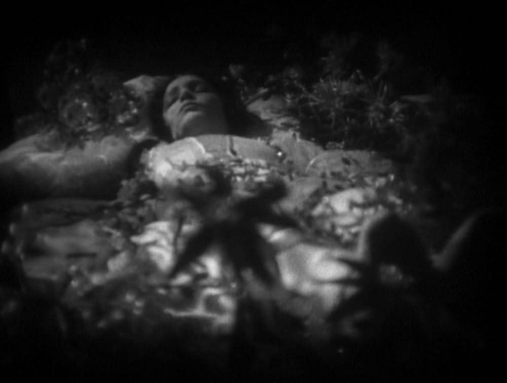 アッシャー家の末裔の画像